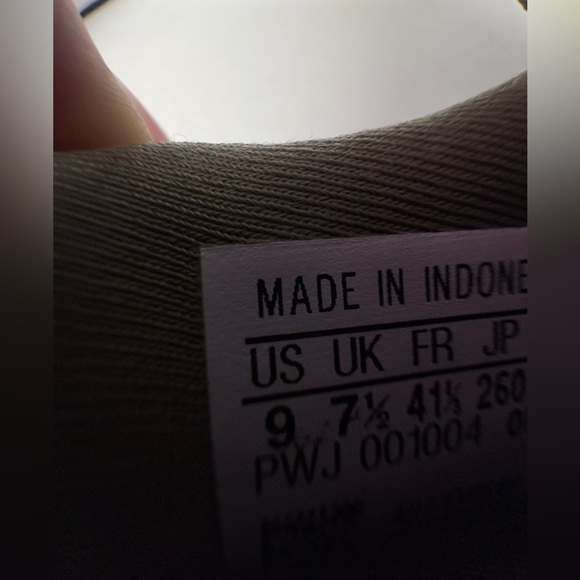 Adidas sneakers - Picture 8 of 8